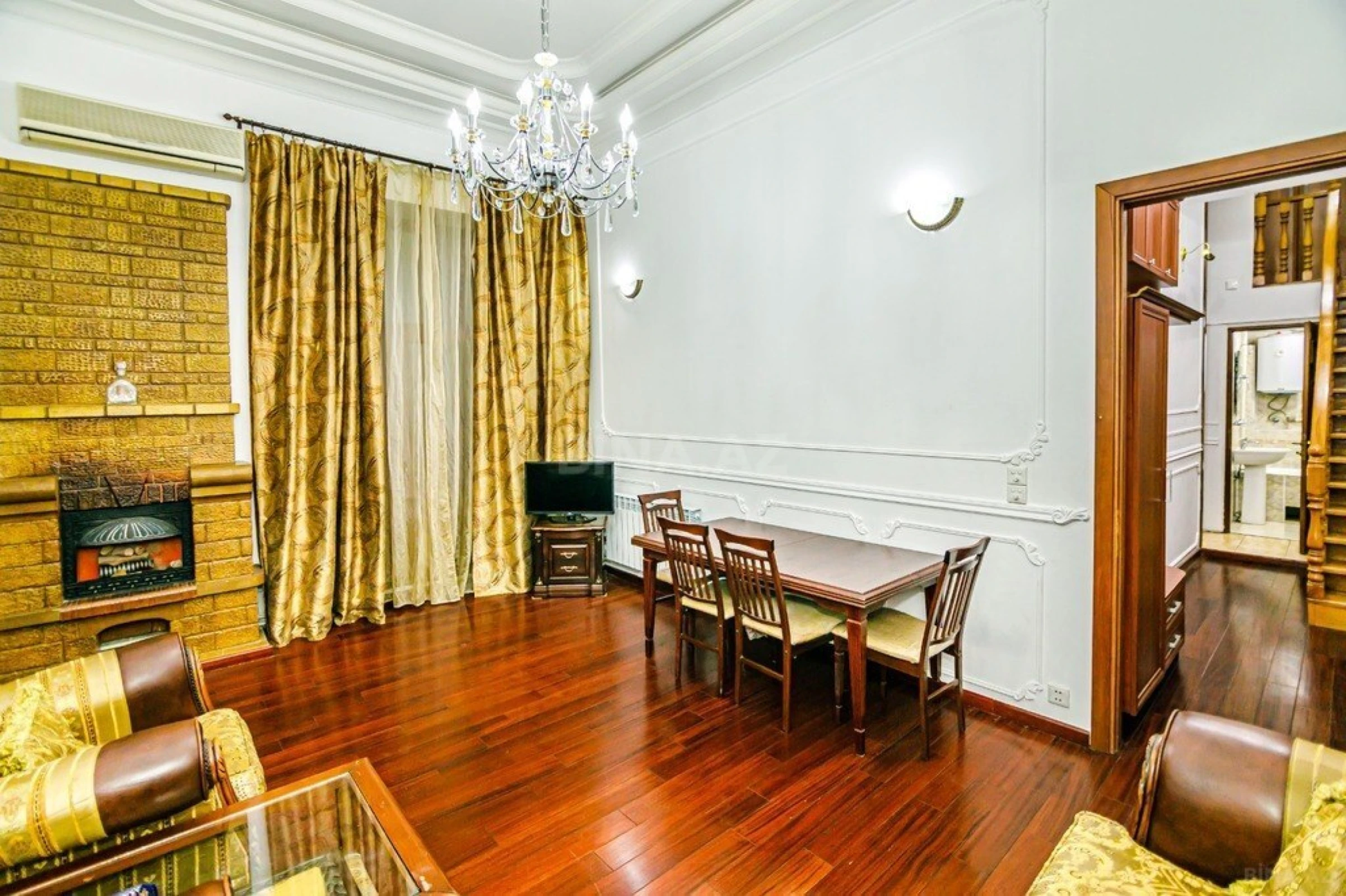 Kirayə verilir 4 otaqlı mənzil 110 m²