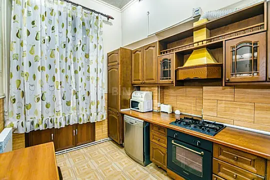 Kirayə verilir 4 otaqlı mənzil 110 m²