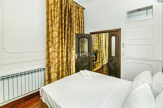 Kirayə verilir 4 otaqlı mənzil 110 m²