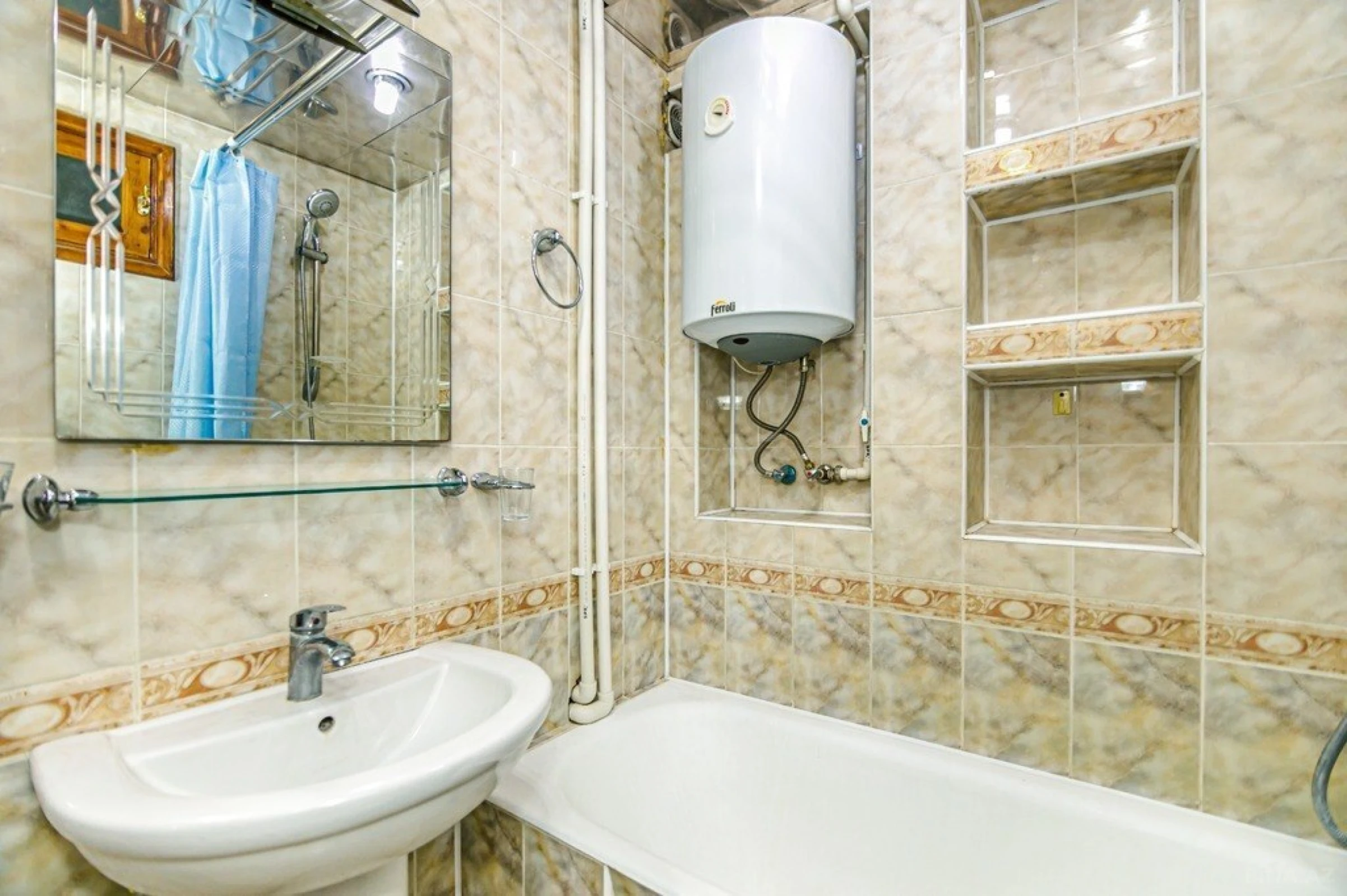 Kirayə verilir 4 otaqlı mənzil 110 m²