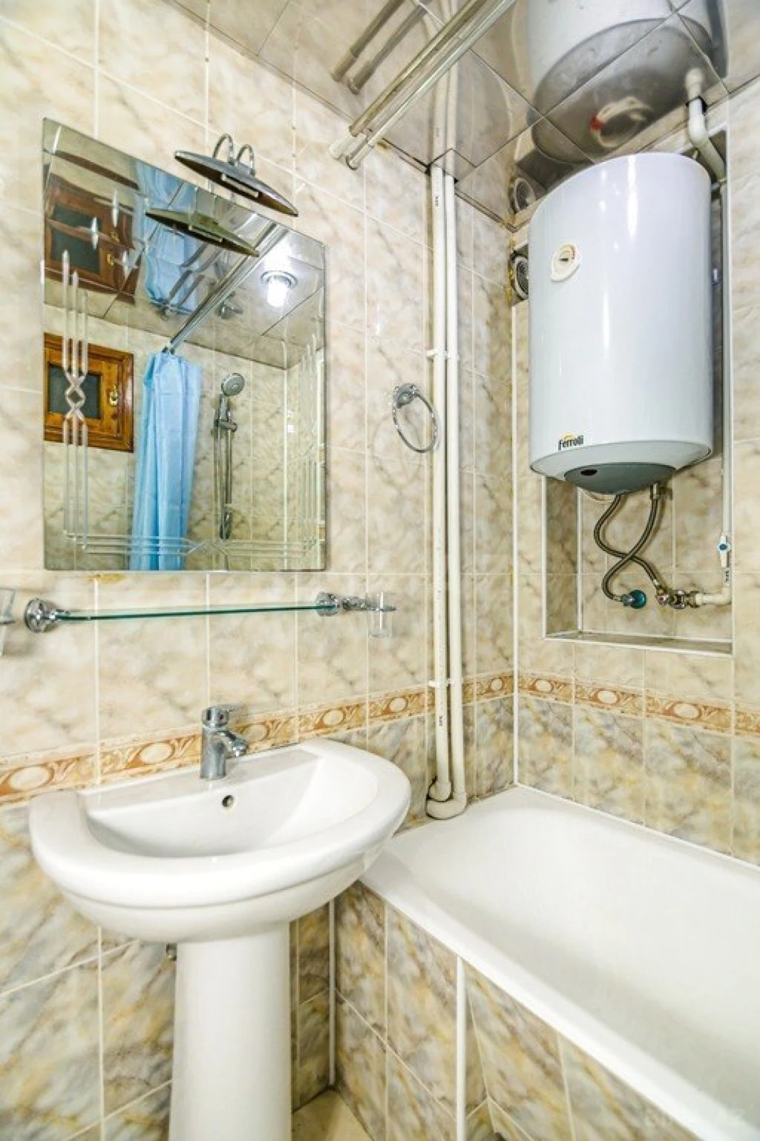 Kirayə verilir 4 otaqlı mənzil 110 m²