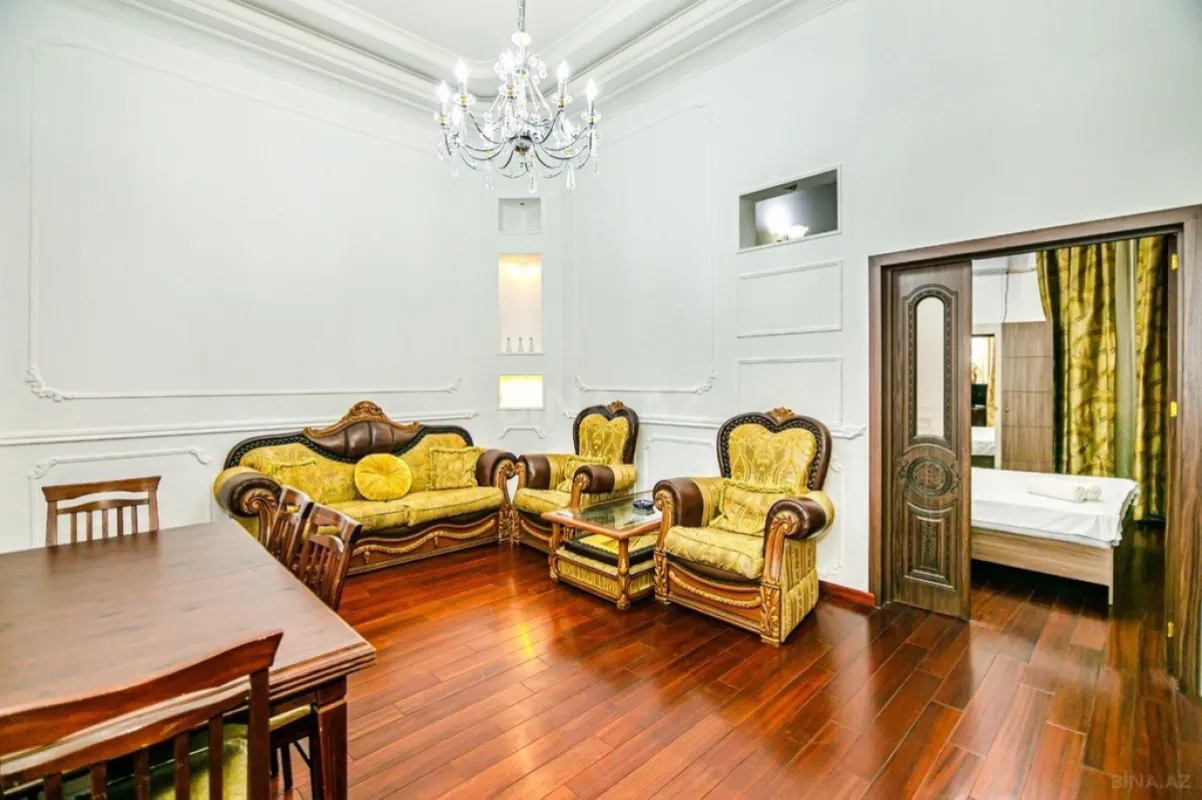 Kirayə verilir 4 otaqlı mənzil 110 m²