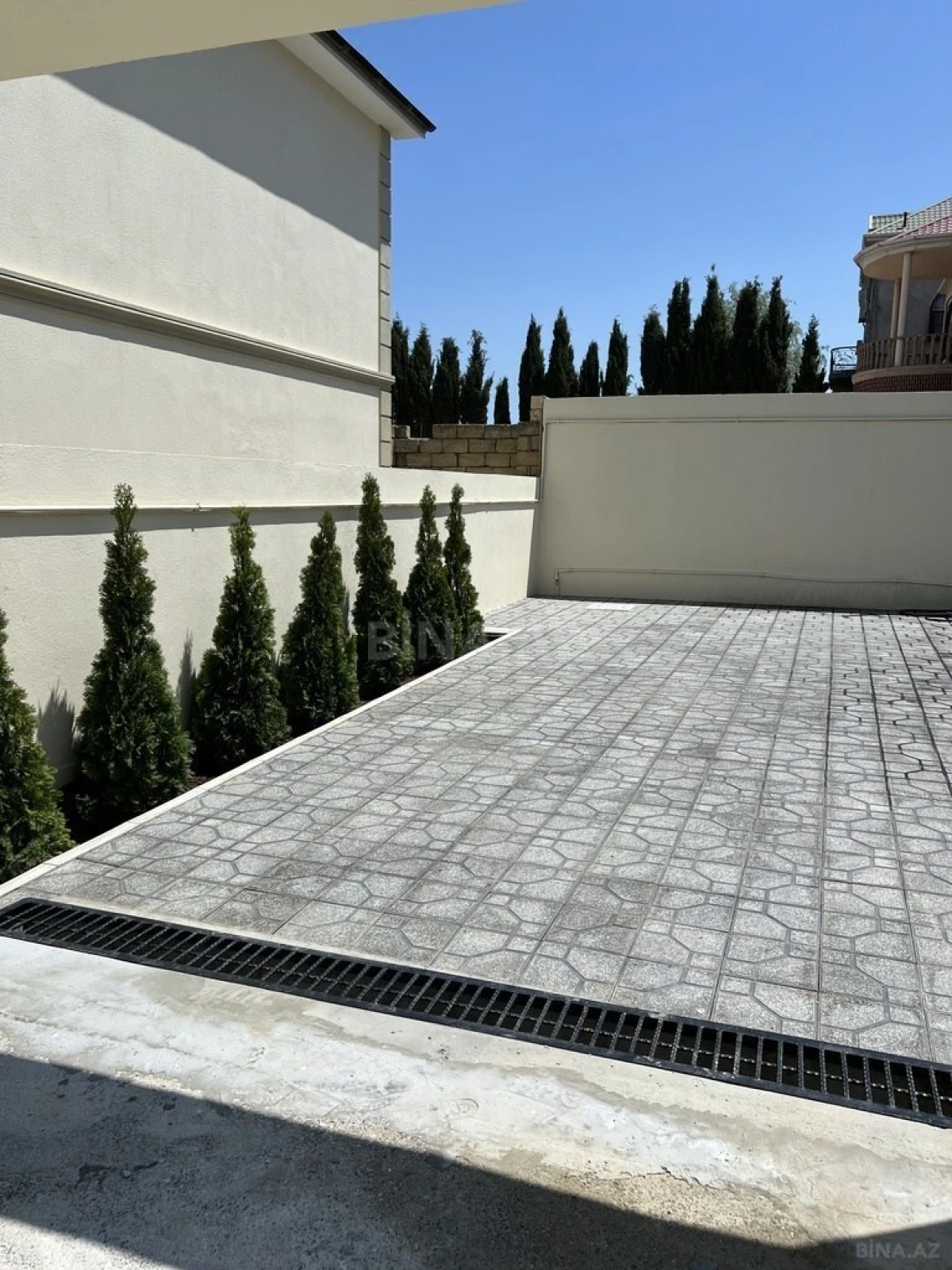 Satılır 5 otaqlı həyət evi 200 m²