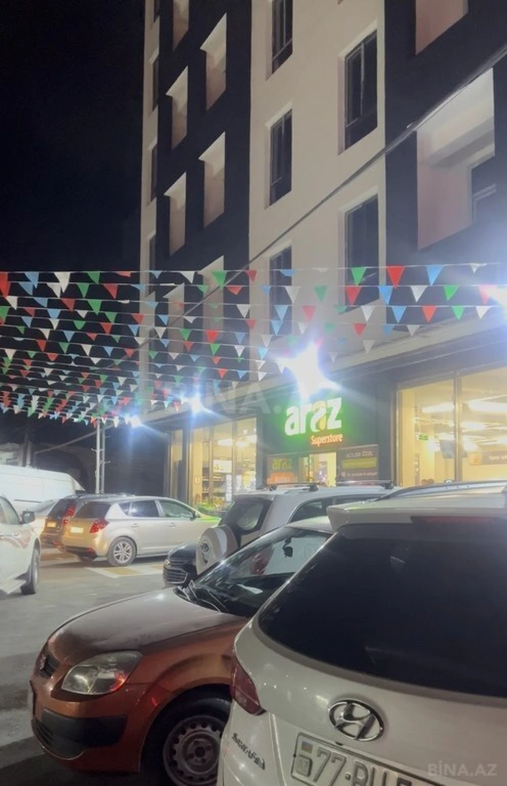 Satılır 5 otaqlı həyət evi 200 m²