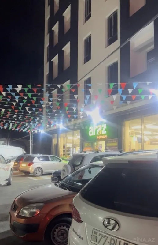 Satılır 5 otaqlı həyət evi 200 m²