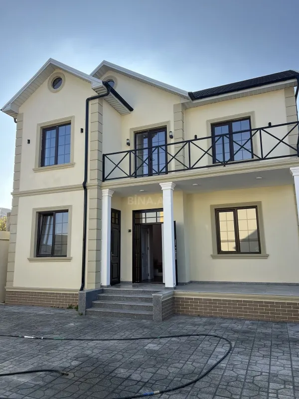 Satılır 5 otaqlı həyət evi 200 m²