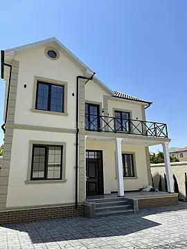 Satılır 5 otaqlı həyət evi 200 m²