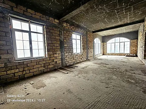 Satılır 6 otaqlı həyət evi 420 m²