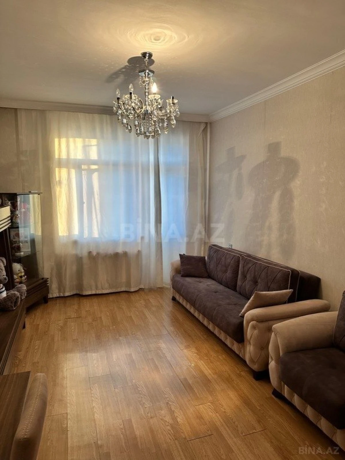 Satılır 2 otaqlı mənzil 77 m²