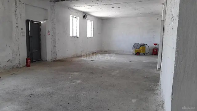Satılır obyekt 700 m²