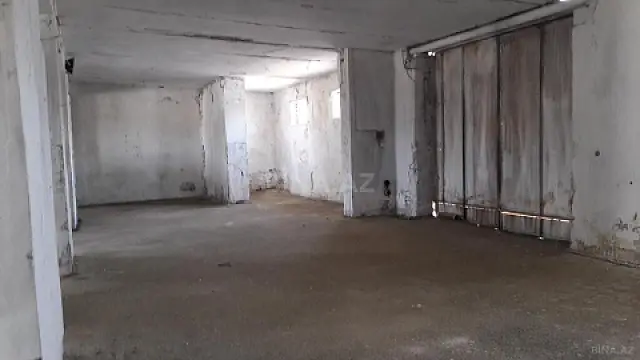 Satılır obyekt 700 m²