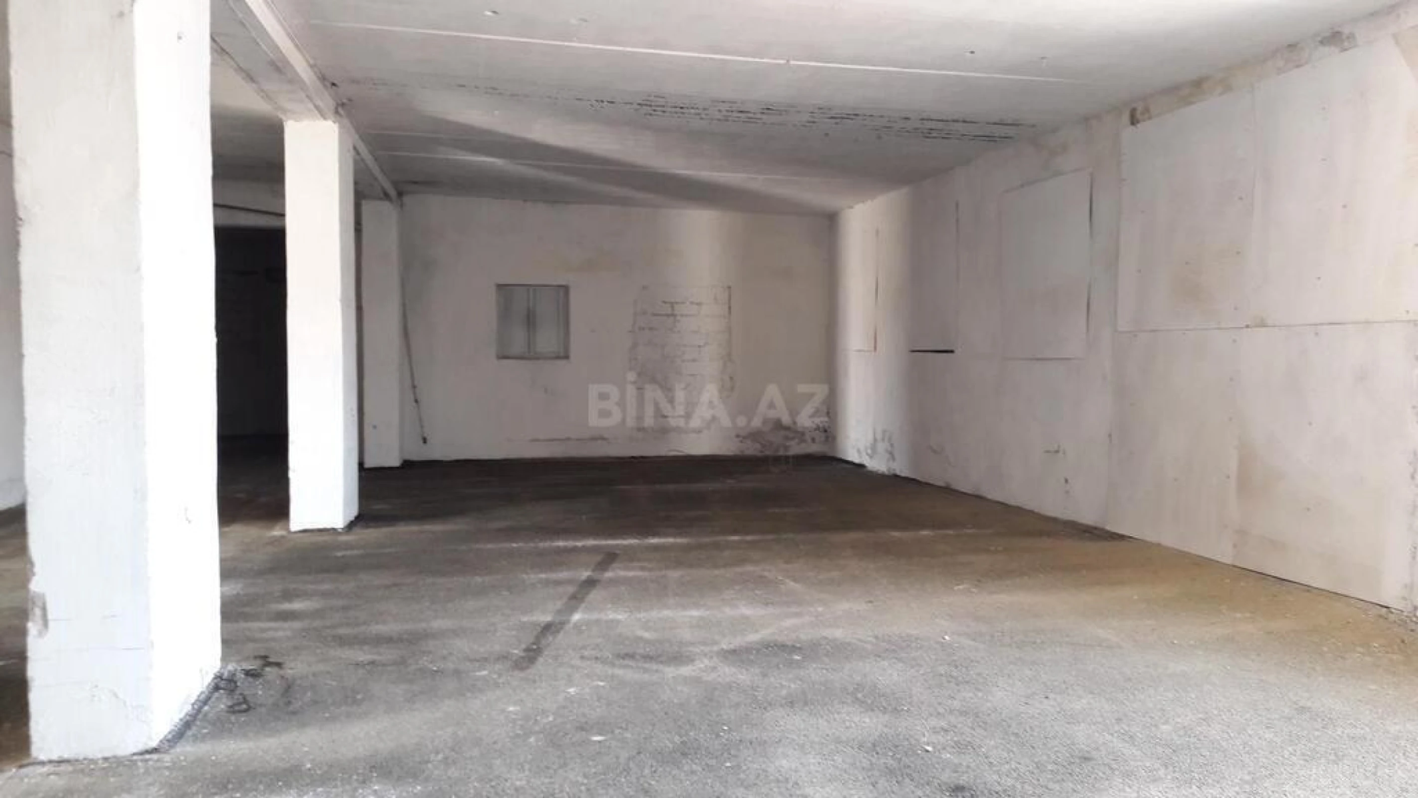 Satılır obyekt 700 m²