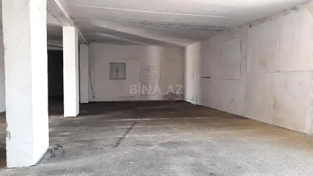 Satılır obyekt 700 m²