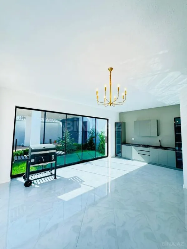 Satılır 5 otaqlı həyət evi 350 m²