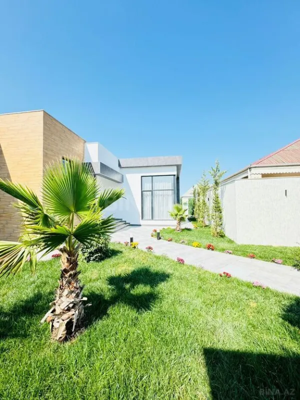 Satılır 5 otaqlı həyət evi 250 m²