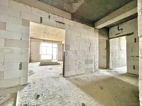 Satılır 3 otaqlı mənzil 124.3 m²