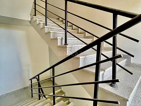 Satılır 3 otaqlı mənzil 124.3 m²
