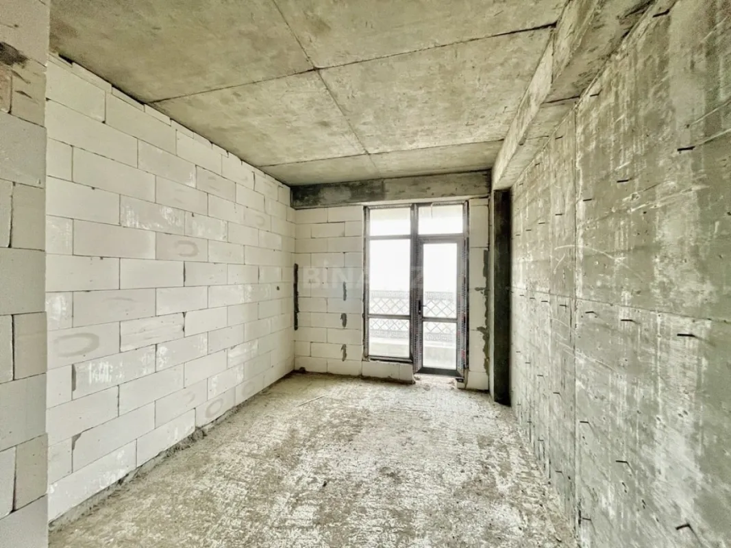 Satılır 3 otaqlı mənzil 124.3 m²