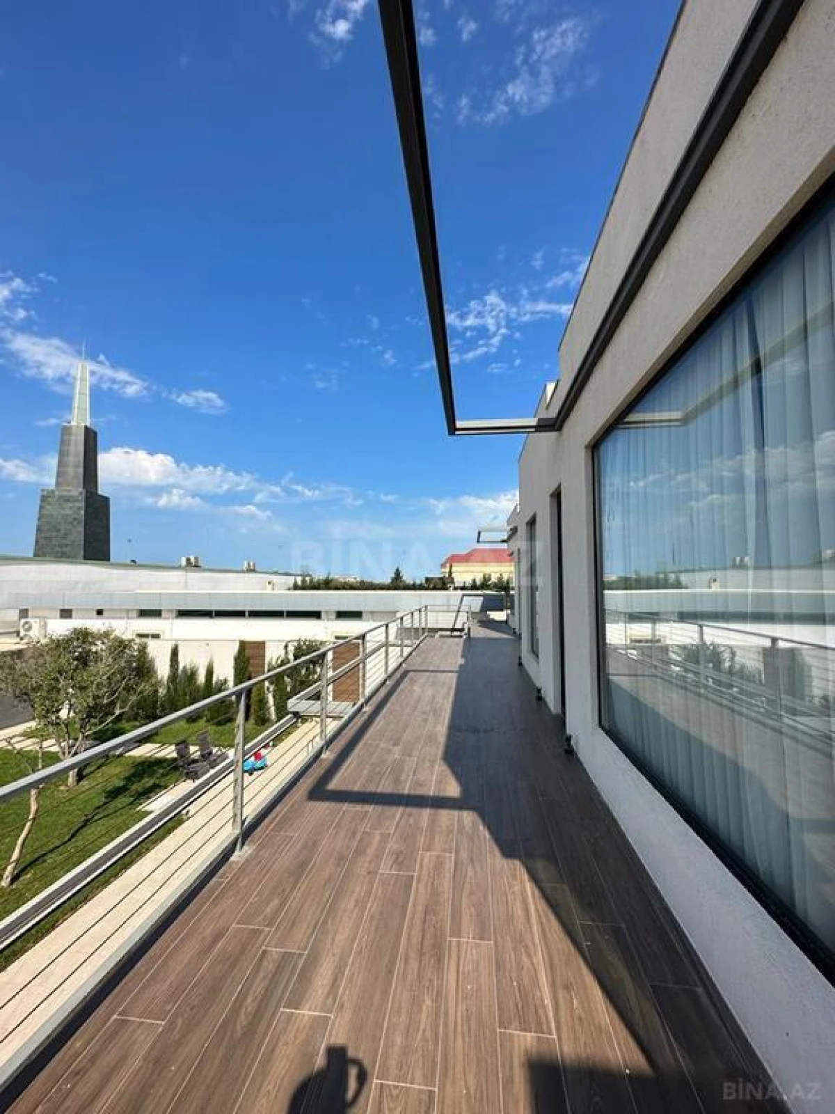 Satılır 7 otaqlı həyət evi 600 m²