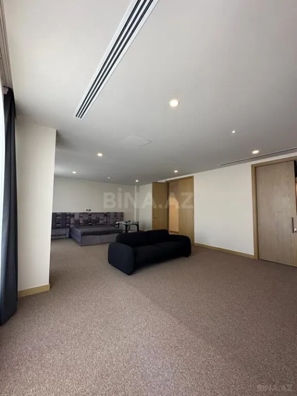 Satılır 7 otaqlı həyət evi 600 m²