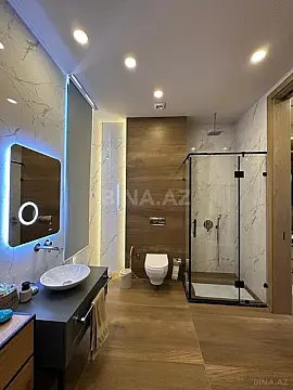 Satılır 7 otaqlı həyət evi 600 m²