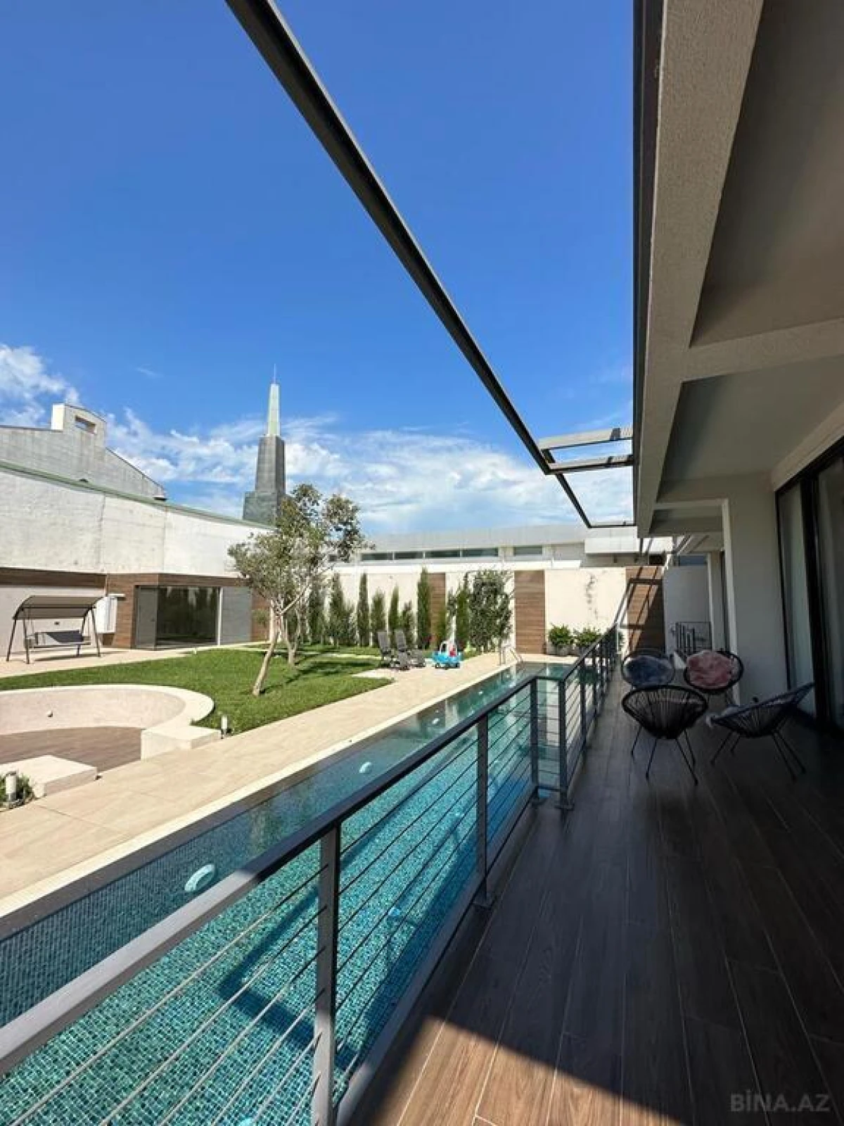 Satılır 7 otaqlı həyət evi 600 m²