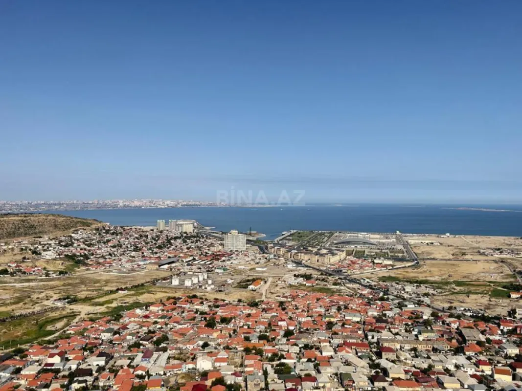 Satılır 6 otaqlı həyət evi 520 m²