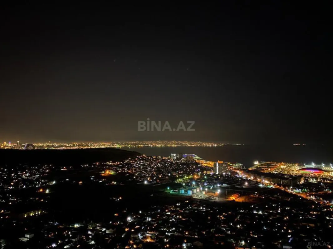 Satılır 6 otaqlı həyət evi 520 m²