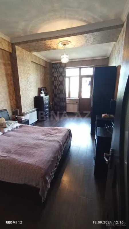 Satılır 4 otaqlı mənzil 119 m²
