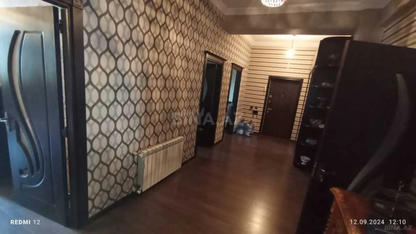 Satılır 4 otaqlı mənzil 119 m²