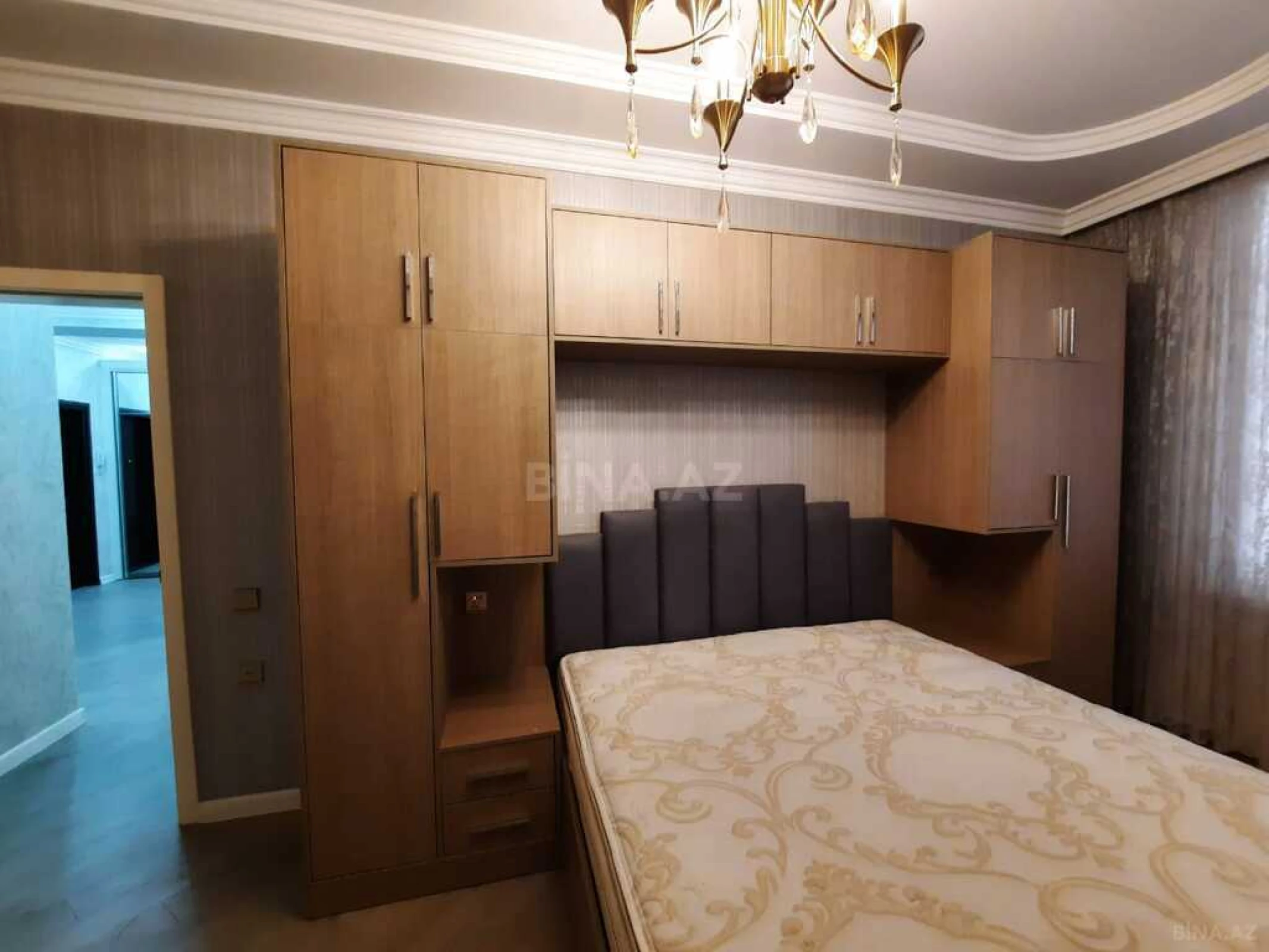 Satılır 2 otaqlı mənzil 90 m²