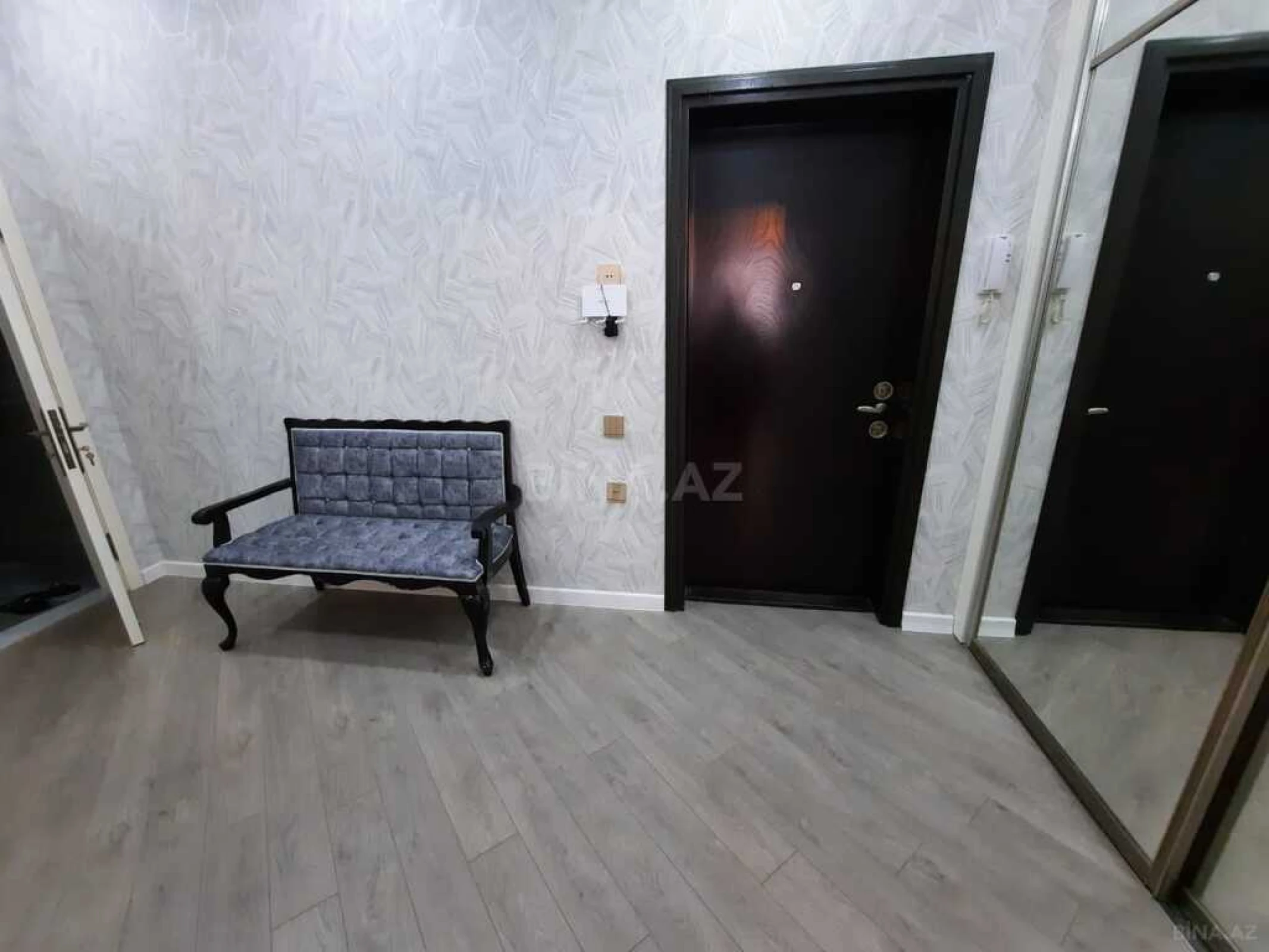 Satılır 2 otaqlı mənzil 90 m²