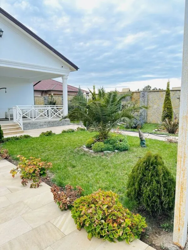 Kirayə verilir 4 otaqlı həyət evi 250 m²