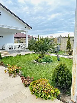 Kirayə verilir 4 otaqlı həyət evi 250 m²