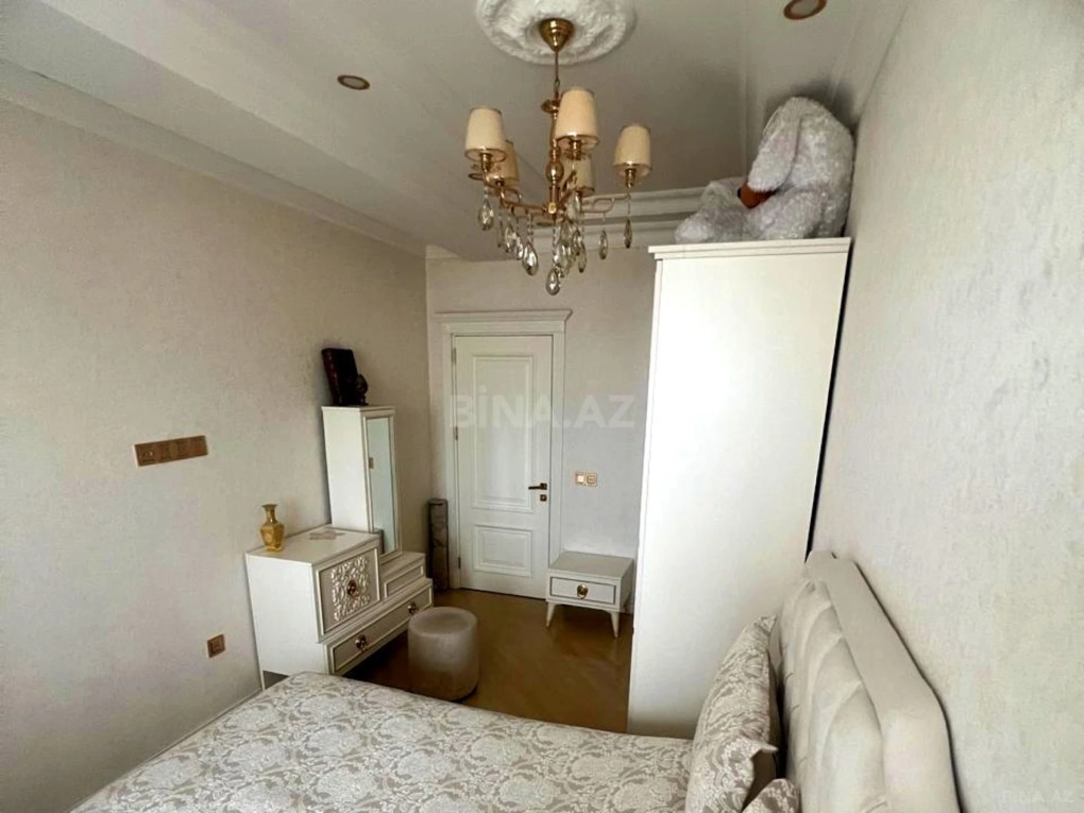 Satılır 3 otaqlı mənzil 90 m²