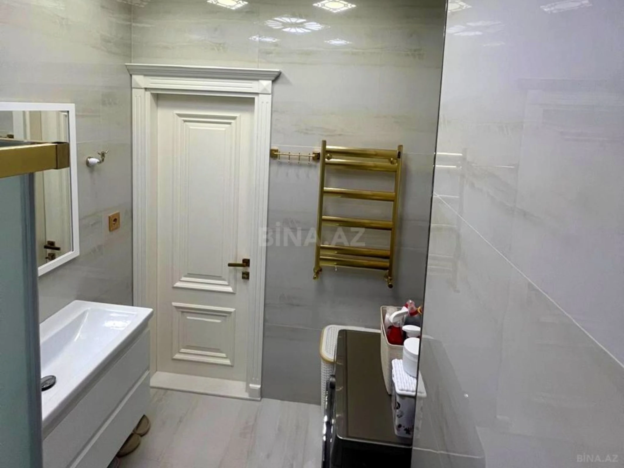 Satılır 3 otaqlı mənzil 90 m²