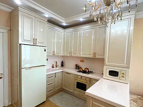 Satılır 3 otaqlı mənzil 90 m²