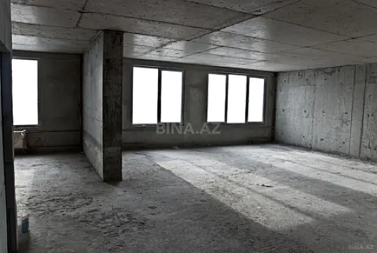 Satılır 4 otaqlı mənzil 241 m²