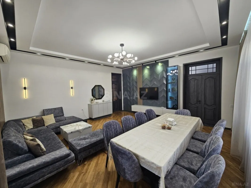 Satılır 10 otaqlı həyət evi 500 m²