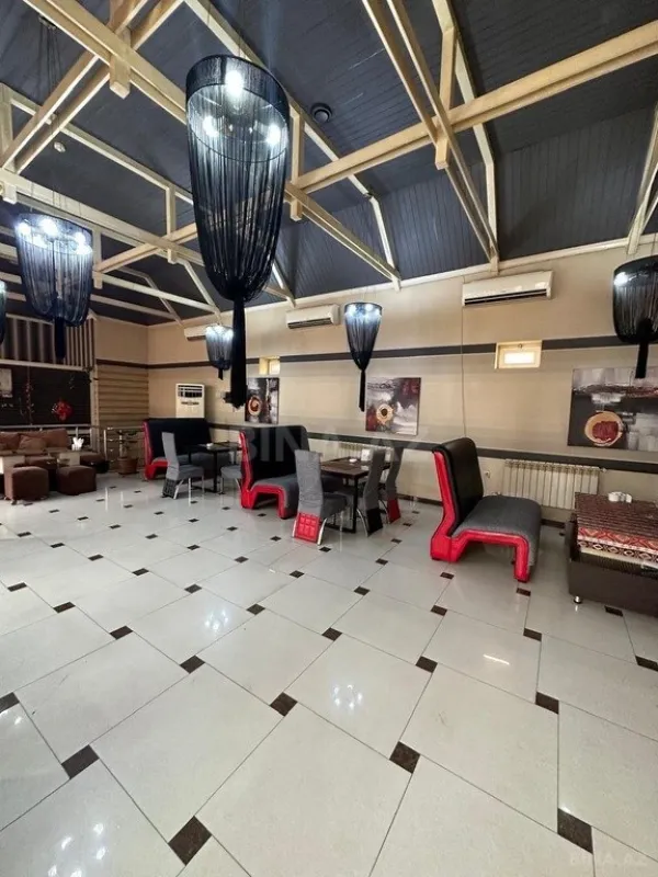 Satılır obyekt 400 m²