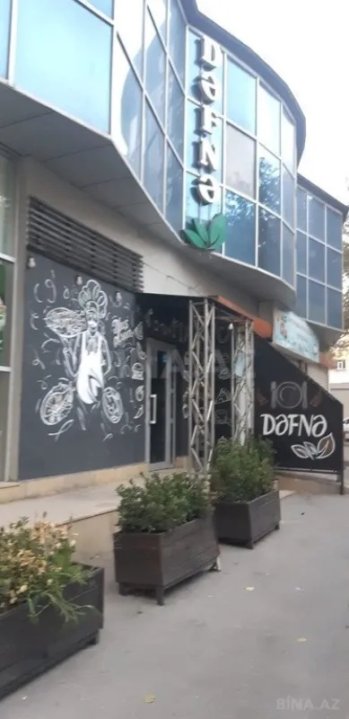 Satılır obyekt 400 m²