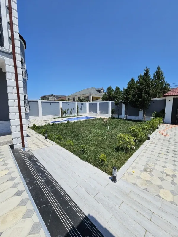 Satılır 6 otaqlı həyət evi 440 m²