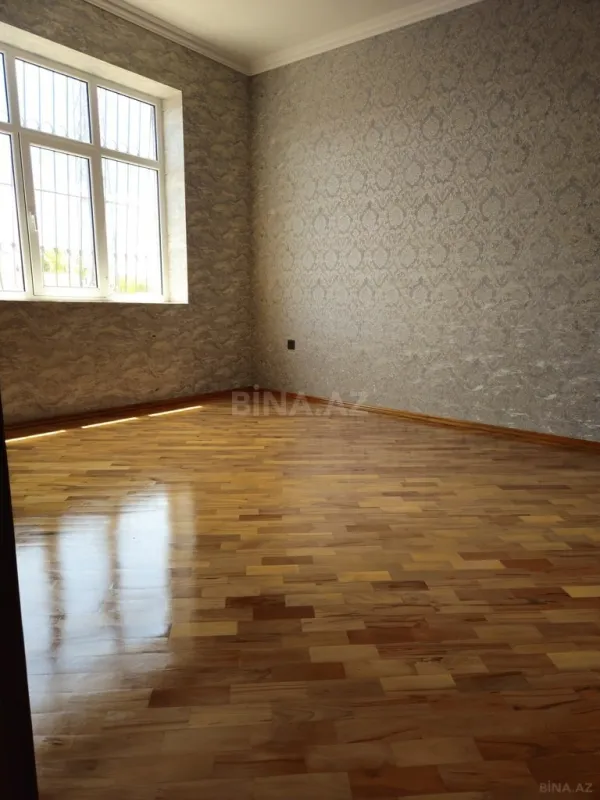 Satılır 6 otaqlı həyət evi 440 m²
