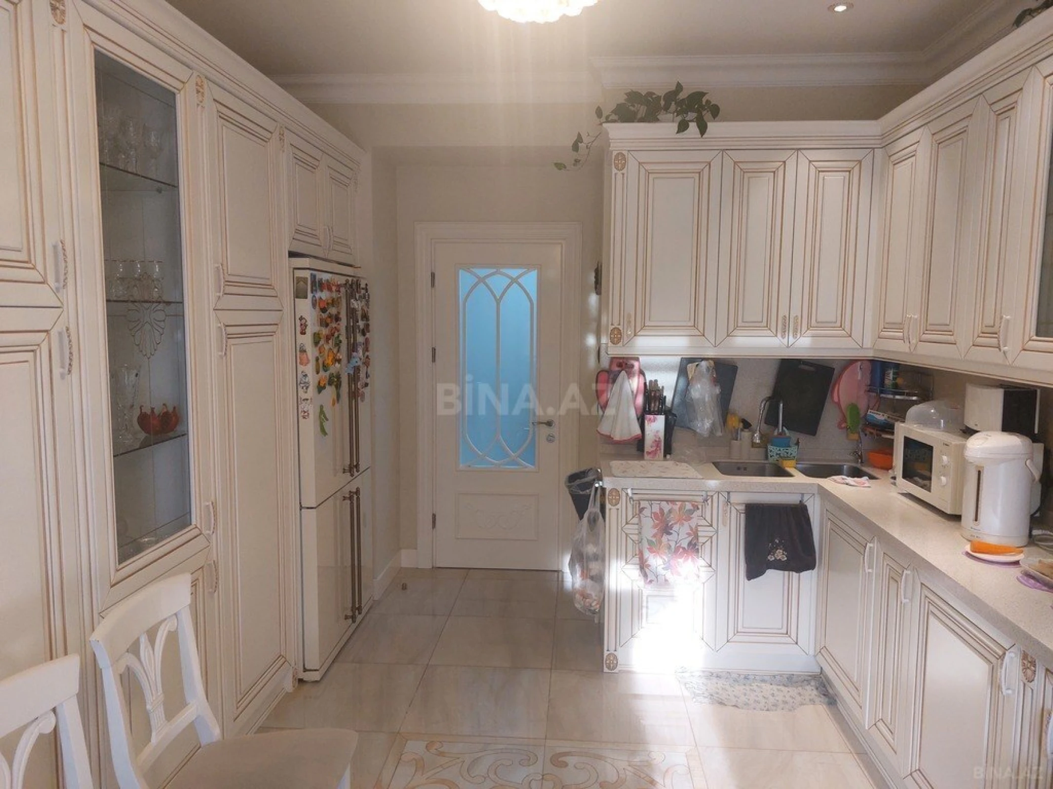 Satılır 3 otaqlı mənzil 132 m²