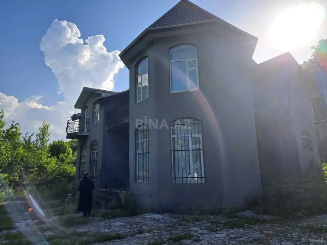 Satılır 3 otaqlı həyət evi 170 m²