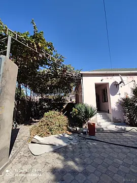 Satılır 3 otaqlı həyət evi 110 m²