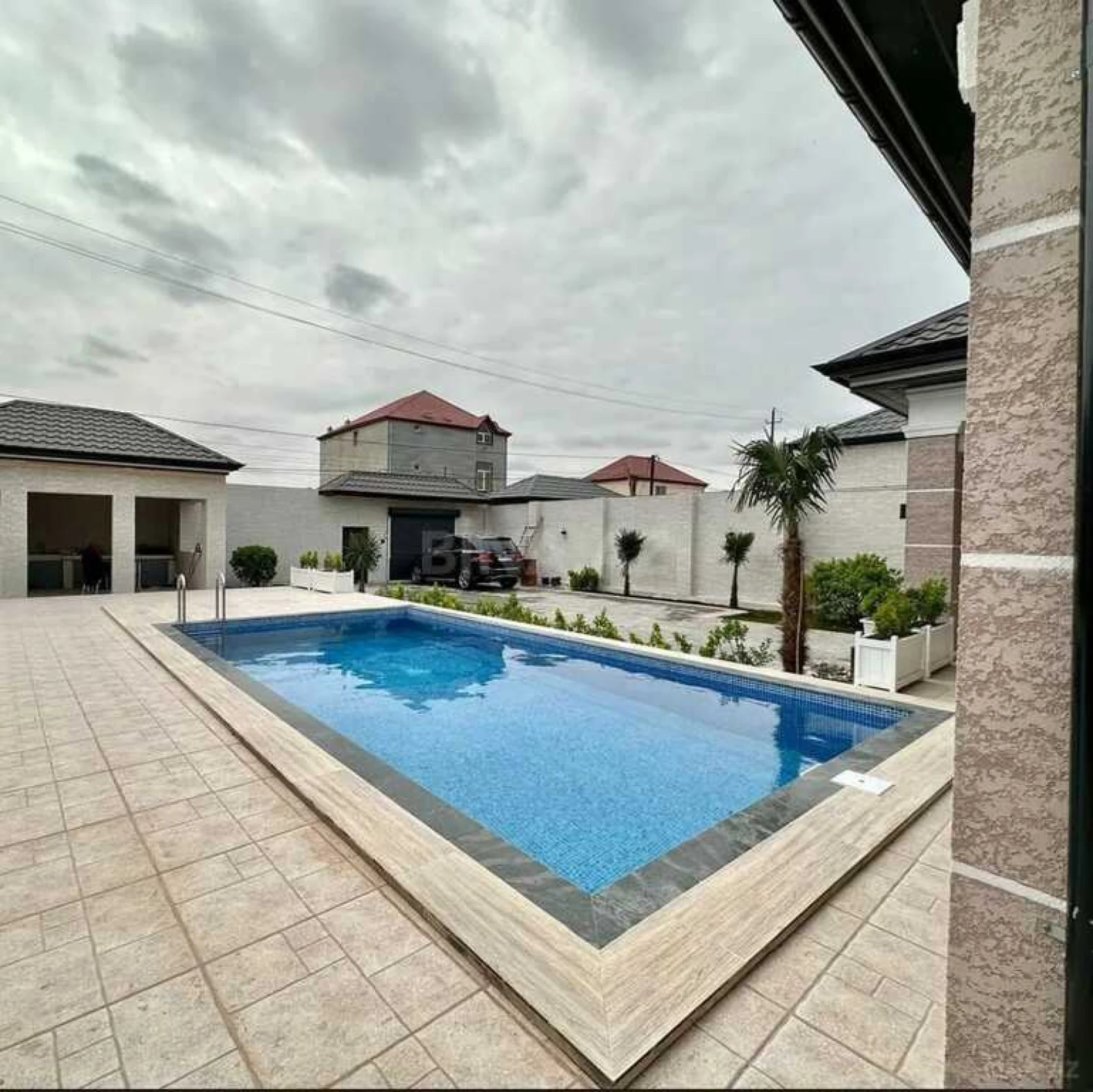 Satılır 4 otaqlı həyət evi 150 m²