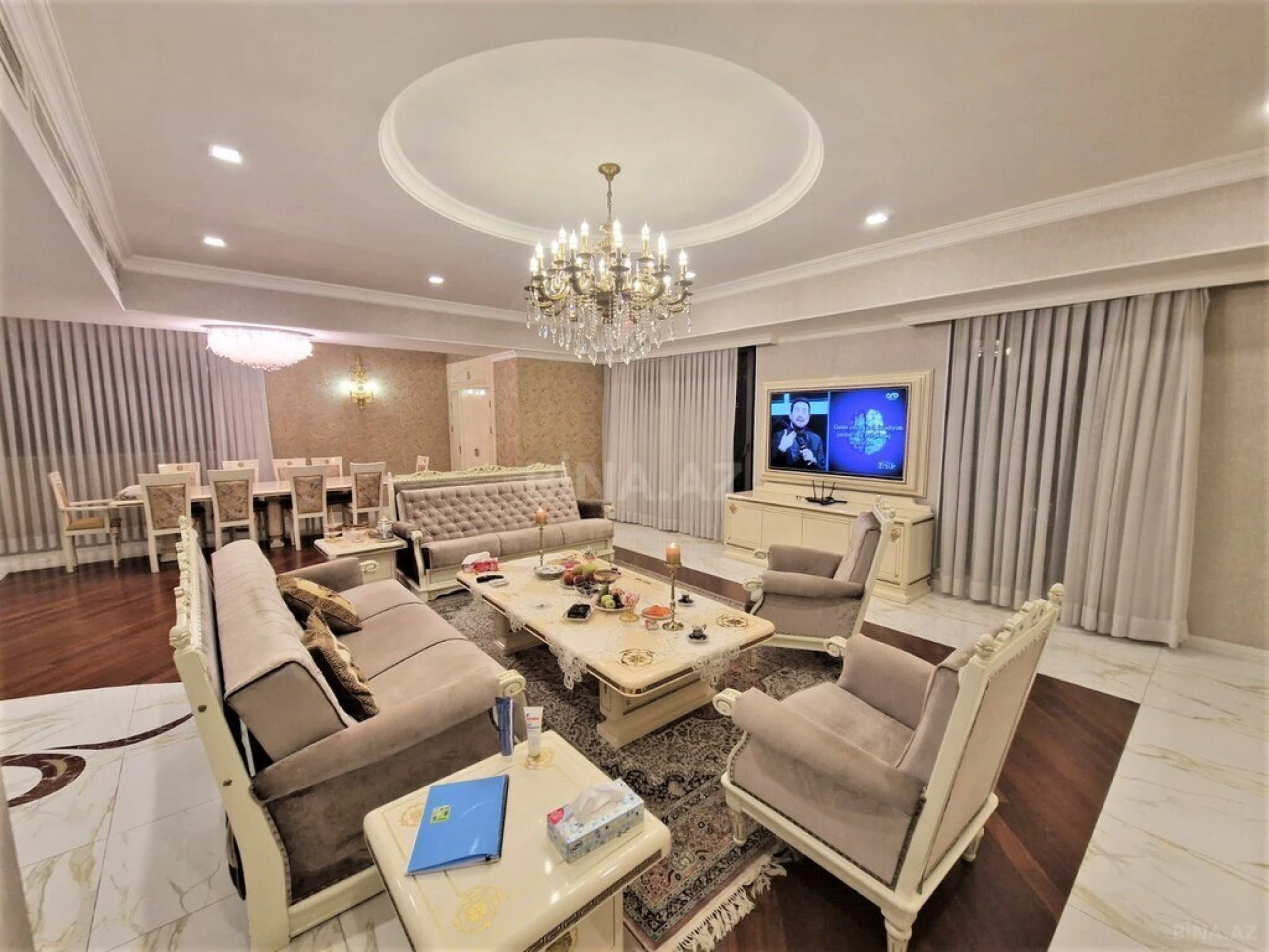 Kirayə verilir 6 otaqlı mənzil 460 m²