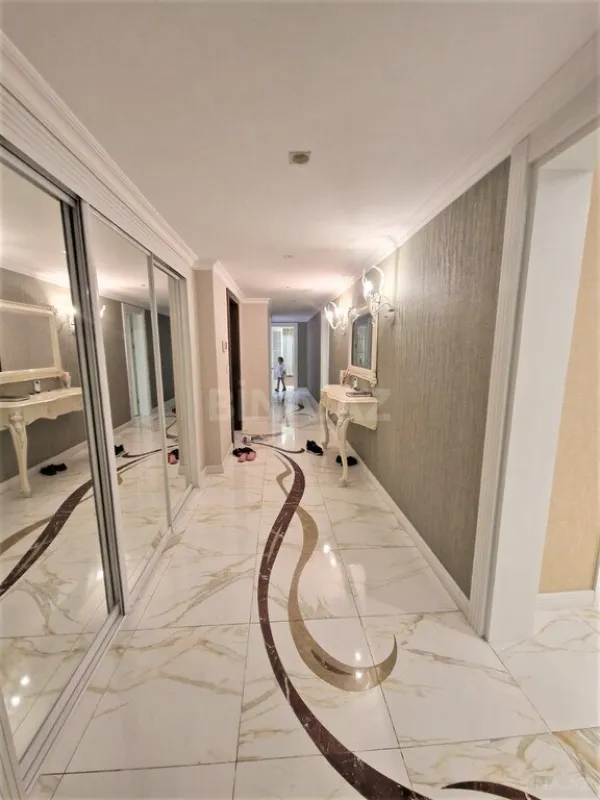 Kirayə verilir 6 otaqlı mənzil 460 m²