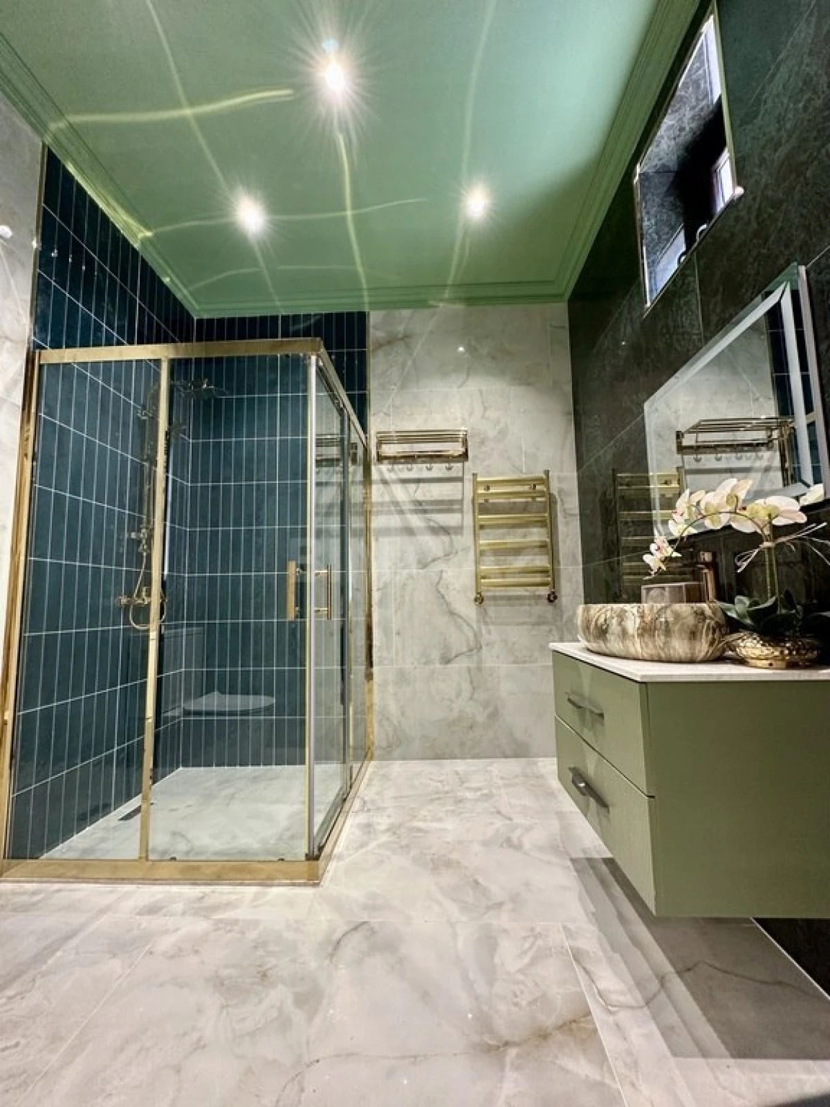 Satılır 7 otaqlı həyət evi 350 m²